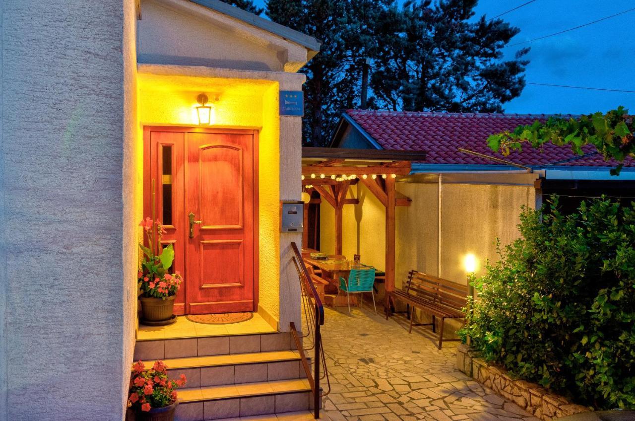 Apartmani Suncica סלצה מראה חיצוני תמונה